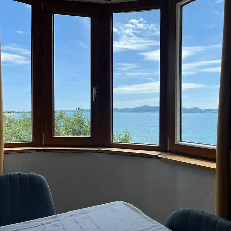 The Penthouse Appartement Bibinje